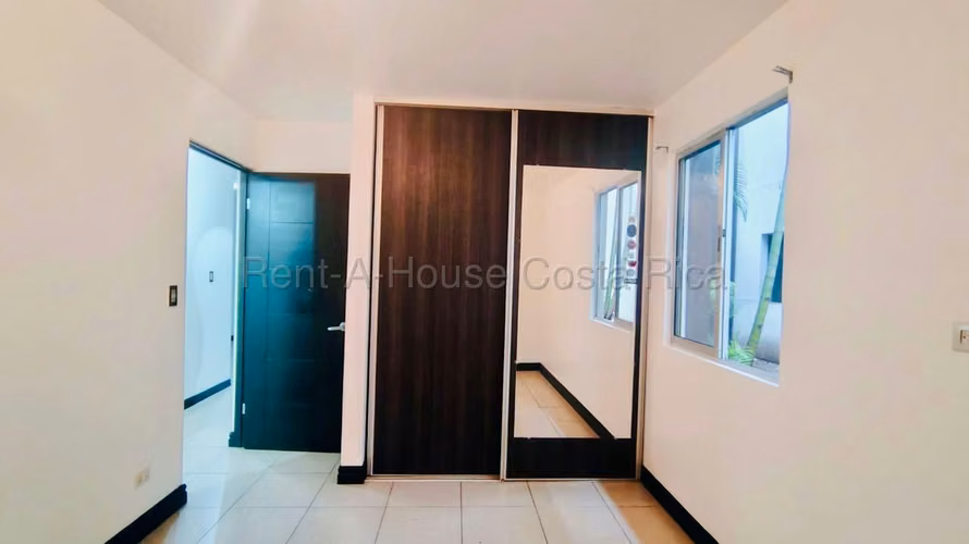 Apartamento en venta en condominio con piscina y seguridad en San Sebastián #26-2055 GS - Imagen 8