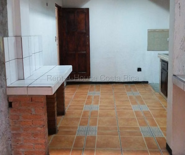 Venta casa 3 habitaciones con patio amplio y doble acceso #26-1529 GS - Imagen 4