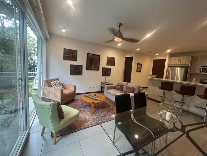 Alquiler de Apartamento amueblado Distrito Cuatro, Escazu, San José