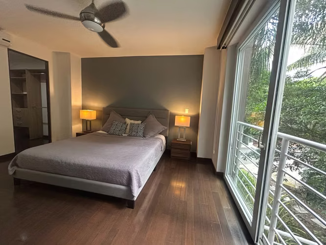 Alquiler de Apartamento amueblado Distrito Cuatro, Escazu, San José