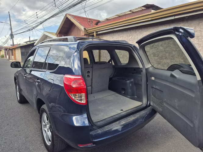 Toyota Rav4 - Imagen 12