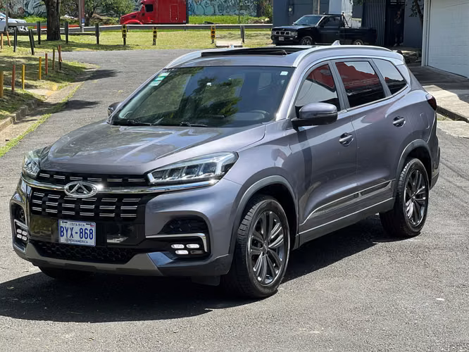CHERY TIGGO 8