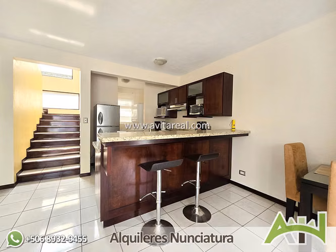 Apartamento Amueblado en Guachipelín de Escazú con AC - Imagen 2