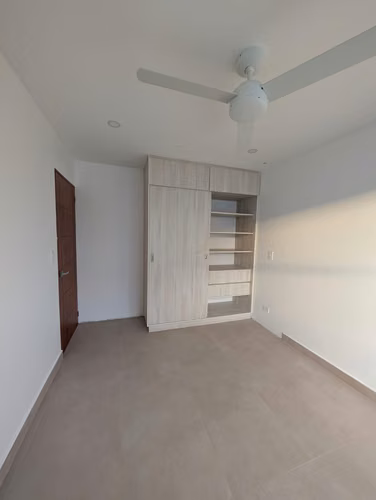VENTA DE CASA MODERNA EN CONDOMINIO VILLAS DEL SOL, SAN RAFAEL DE ALAJUELA - Imagen 3
