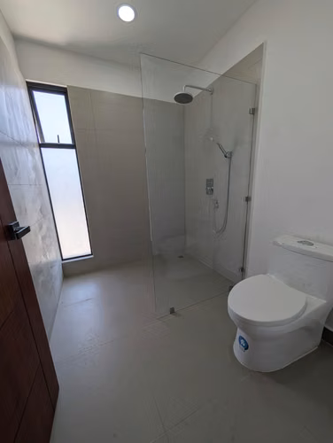 VENTA DE CASA MODERNA EN CONDOMINIO VILLAS DEL SOL, SAN RAFAEL DE ALAJUELA - Imagen 8