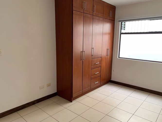 Casa de dos plantas en condominio privado de solo 6 unidades PINARES id 42696 - Imagen 9