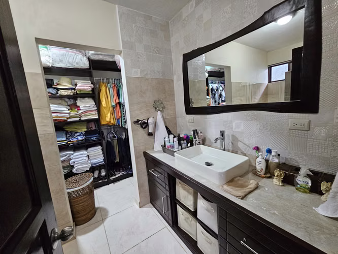 Casa Financiada de una planta con jardines en Atenas, Alajuela - Imagen 11