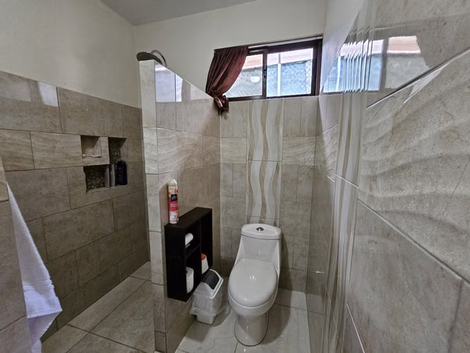 Casa Financiada de una planta con jardines en Atenas, Alajuela - Imagen 13