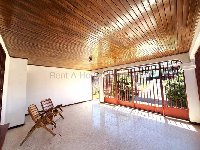 Venta de Casa con apartamento independiente en Alajuela - Imagen 3