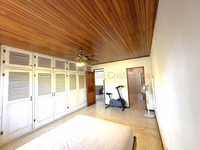 Venta de Casa con apartamento independiente en Alajuela - Imagen 13