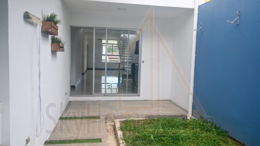 1250 / Casa / Venta / Lomas de Montes de Oca / 3 habitaciones / Mezzanine - Imagen 15