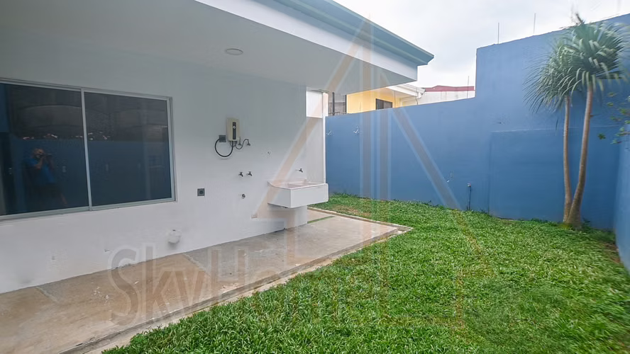 1250 / Casa / Venta / Lomas de Montes de Oca / 3 habitaciones / Mezzanine - Imagen 17