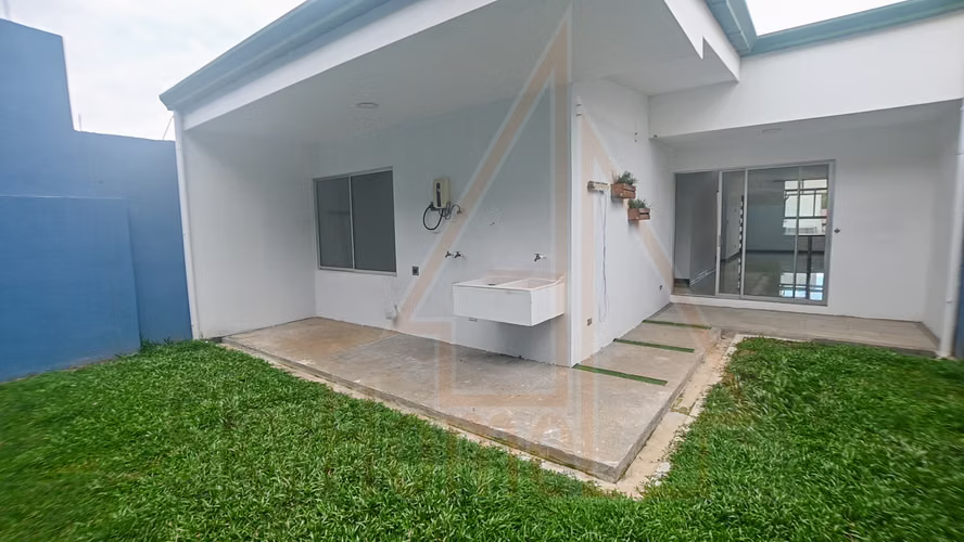 1250 / Casa / Venta / Lomas de Montes de Oca / 3 habitaciones / Mezzanine - Imagen 16