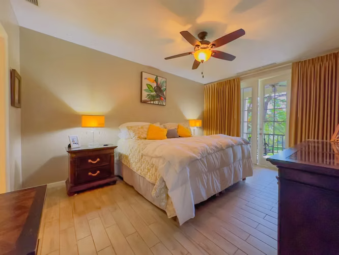 Pacifico Townhouse 101 | 4 hab, 4 banos, garaje | La vida es mejor con Beach Club - Imagen 8