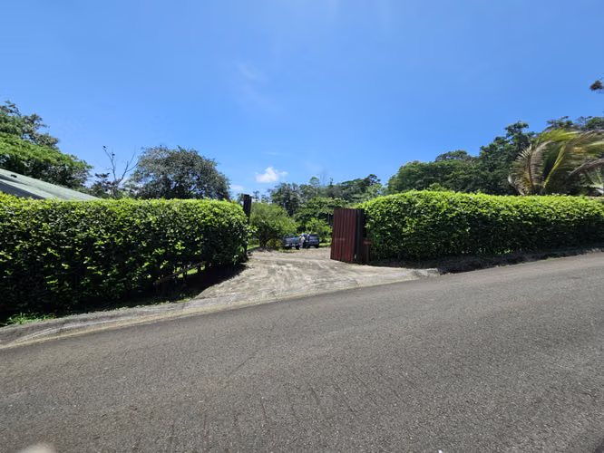 Venta de Terreno - Florencia | Con Rancho y Vista al Volcán - Imagen 7