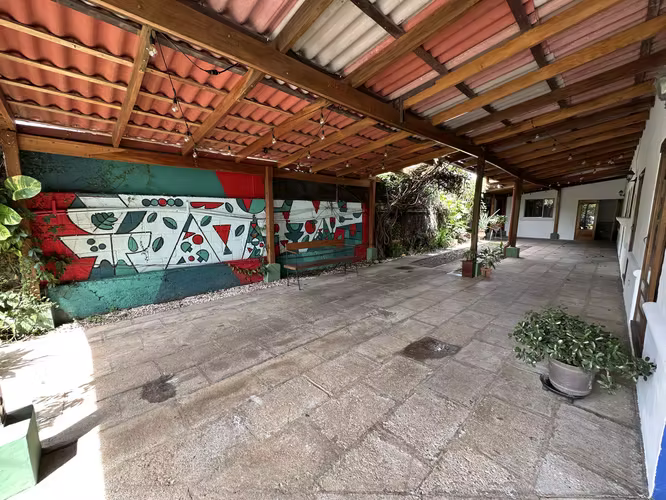 Local Comercial en Santa Ana - Imagen 2