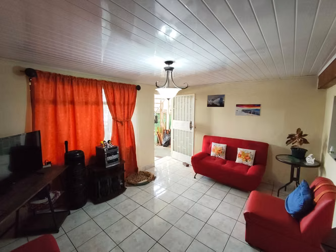 Confortable casa en venta en Alajuelita AP - Imagen 15