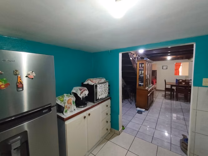 Confortable casa en venta en Alajuelita AP - Imagen 17
