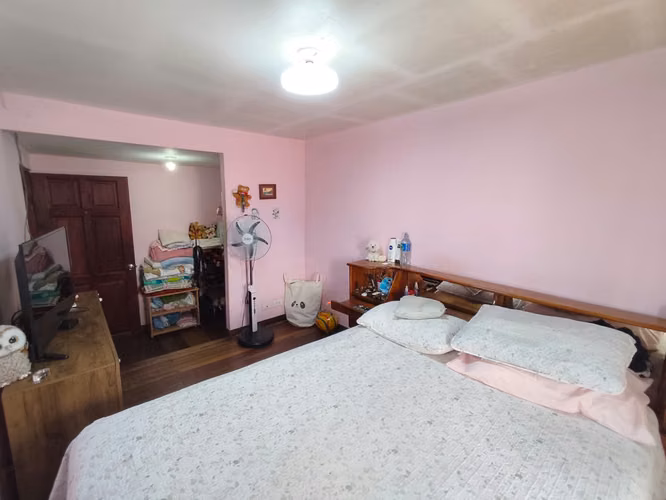 Confortable casa en venta en Alajuelita AP - Imagen 8