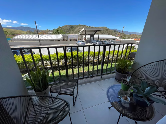 Apartamento en venta con vista a las montañas y excelente ubicación #23-2150 GS - Imagen 6