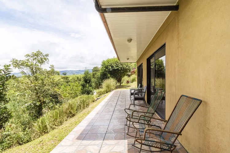 SAN RAMON ALAJUELA. HERMOSA PROPIEDAD VISTA A LAS MONTAÑAS - Imagen 17