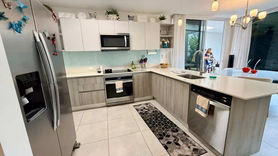 Alquiler de casa Heredia Belén | Amueblada - con A/C Terraza y 3 Parqueos en Condominio