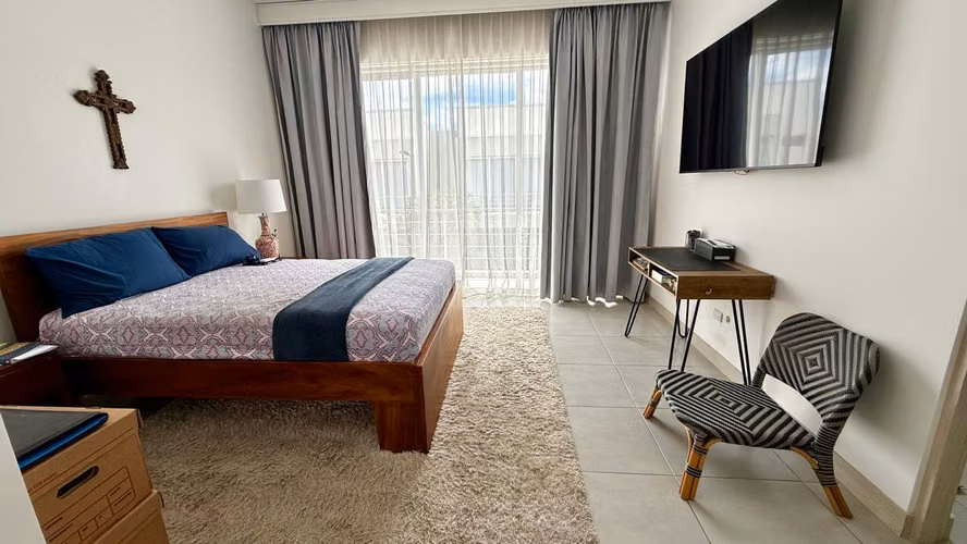 Alquiler de casa Heredia Belén | Amueblada - con A/C Terraza y 3 Parqueos en Condominio