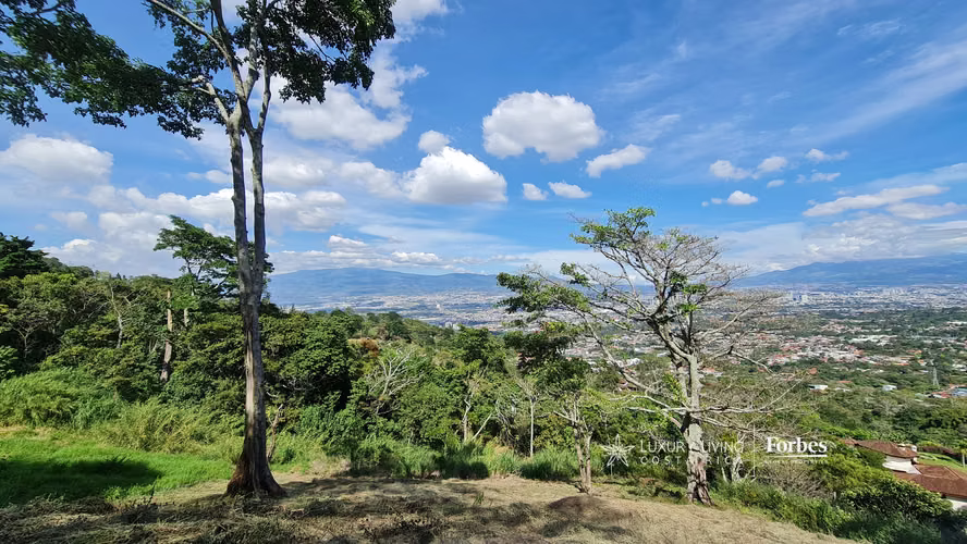 1071 - Terreno amplio con vistas al Valle Central para casa de montaña - Imagen 6