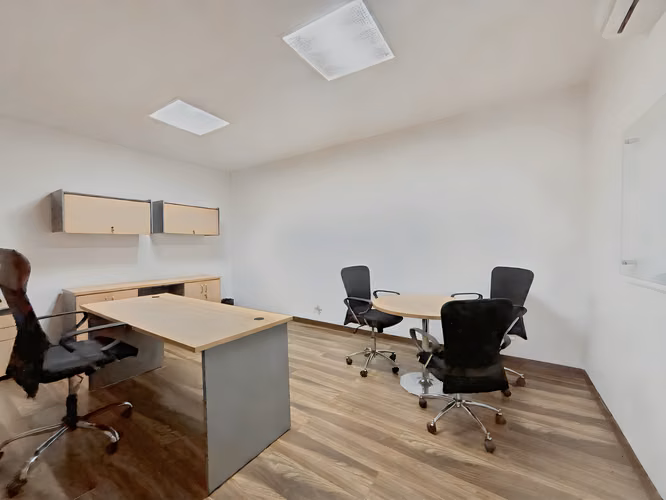 ALQUILER DE 2 OFICINAS EQUIPADAS EN BARRIO DENT, SAN JOSÉ - Imagen 5