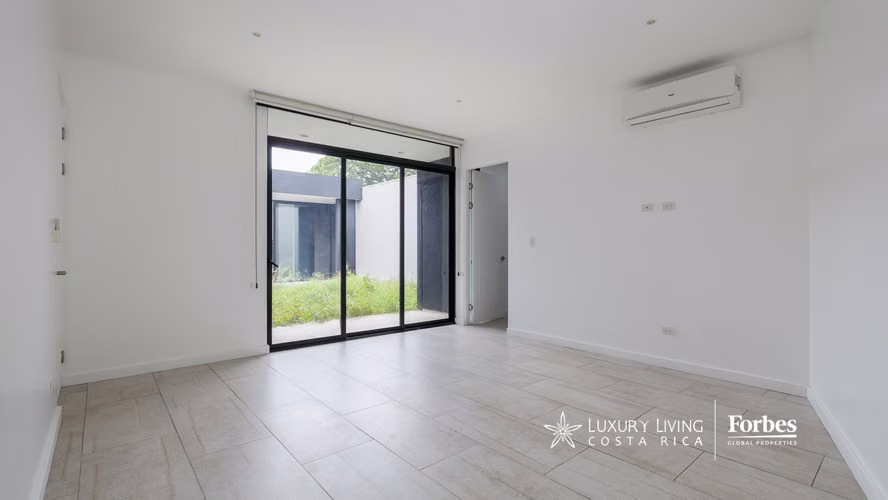 21443 - Casa 3 habitaciones, un nivel con jardín y piscina, Santa Ana - Imagen 13