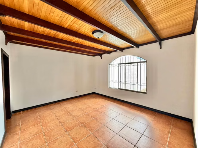 Venta Propiedad con 2 Apartamentos en Trejos Montealegre, Escazú - Imagen 16