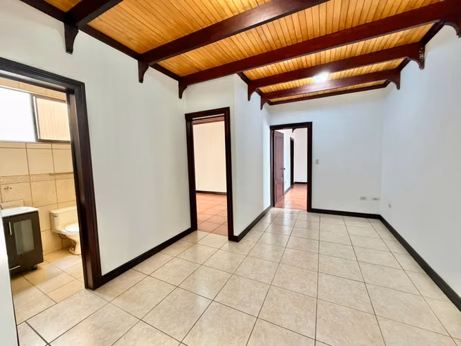 Venta Propiedad con 2 Apartamentos en Trejos Montealegre, Escazú - Imagen 8