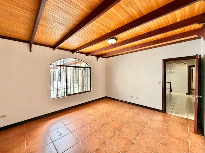 Venta Propiedad con 2 Apartamentos en Trejos Montealegre, Escazú - Imagen 10