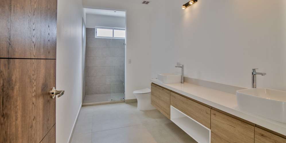 Casa 4 habs en Escazú Condominio Lomas 2370 vista montaña y piscina - Imagen 6