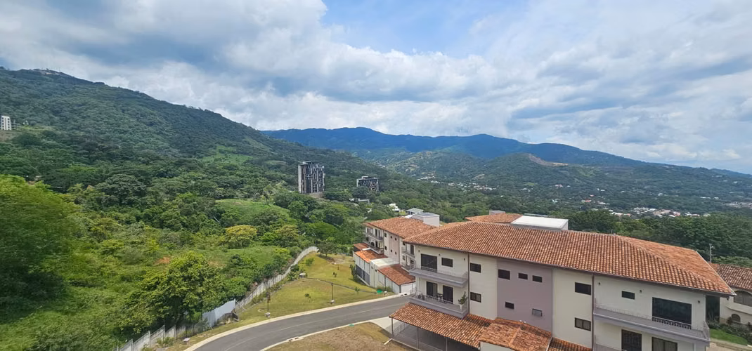 Venta de espectacular penthouse nuevo con vista panoramica en Santa Ana, Alto de las Palomas - Imagen 17