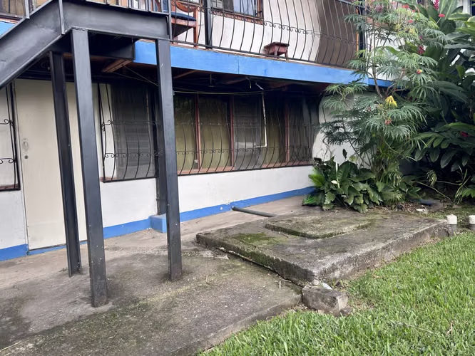 Se alquila apartamento para una persona en San Joaquín de Flores