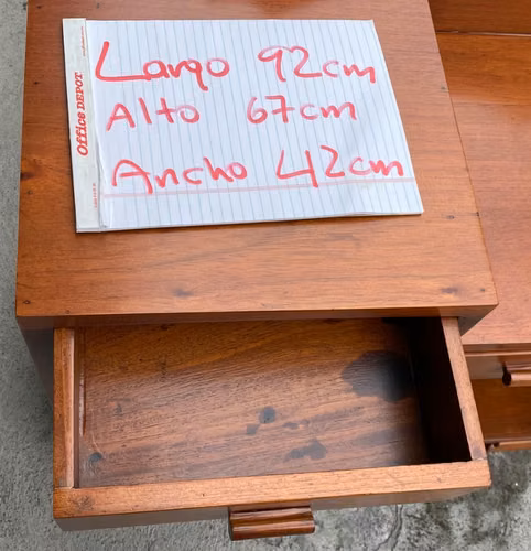 Mueble EN CEDRO