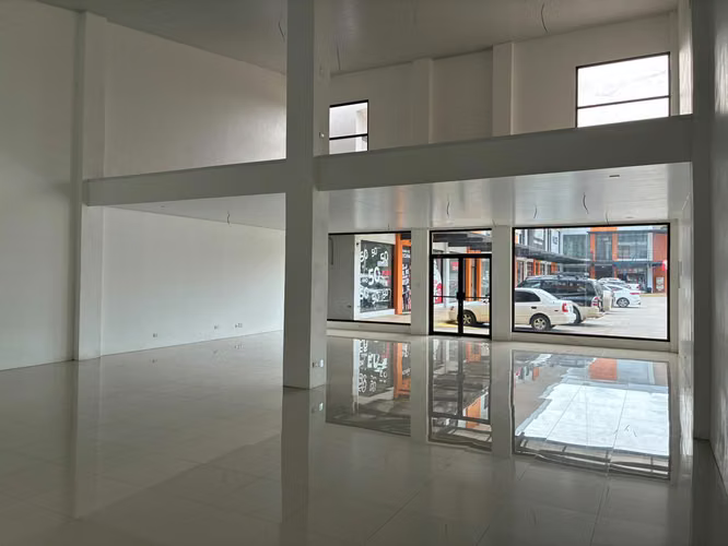 Prime Commercial Space for Rent! Spacious 450 sqm at Plaza Diriá, Santa Cruz (Guanacaste)