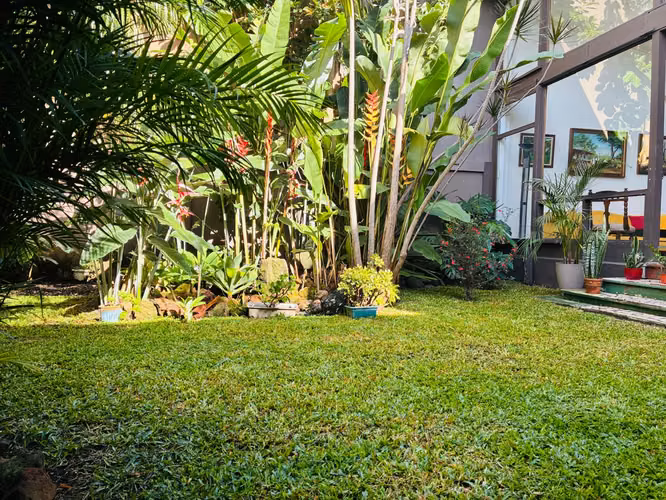 Venta de Casa de una planta en Los Yoses - Imagen 2