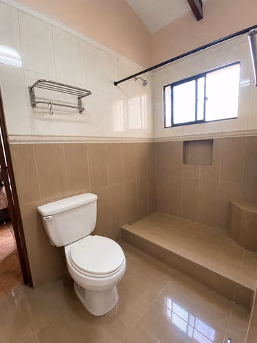 Se vende casa en condominio en Escazú - Imagen 6