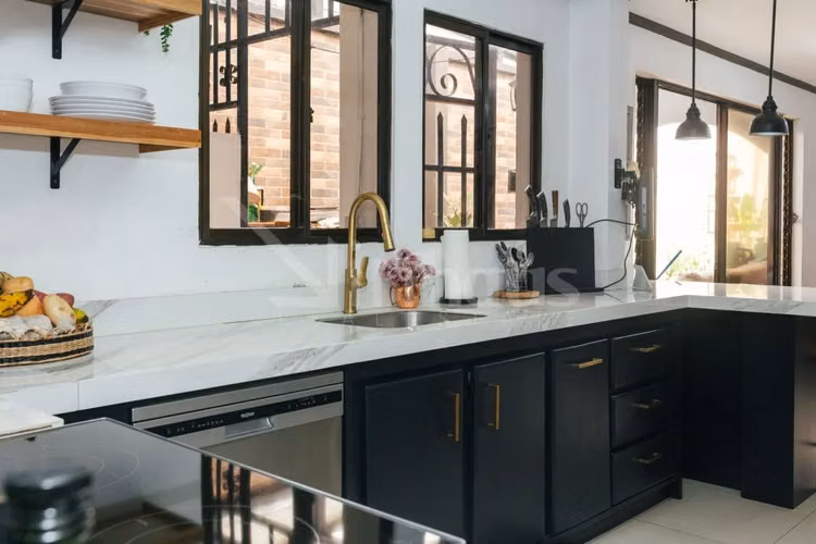 Venta de casa en condominio en Escazú - Imagen 5