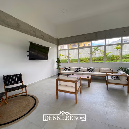 Apartamento grande doble balcón y parqueo techado, linda vista/ Monte Alto / Curridabat - Imagen 11