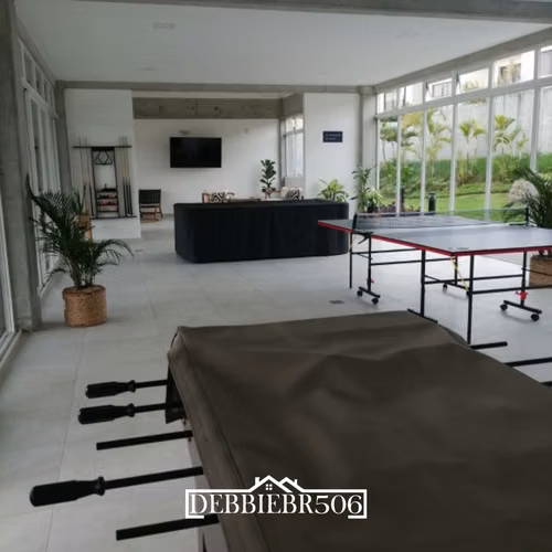 Apartamento grande doble balcón y parqueo techado, linda vista/ Monte Alto / Curridabat - Imagen 10