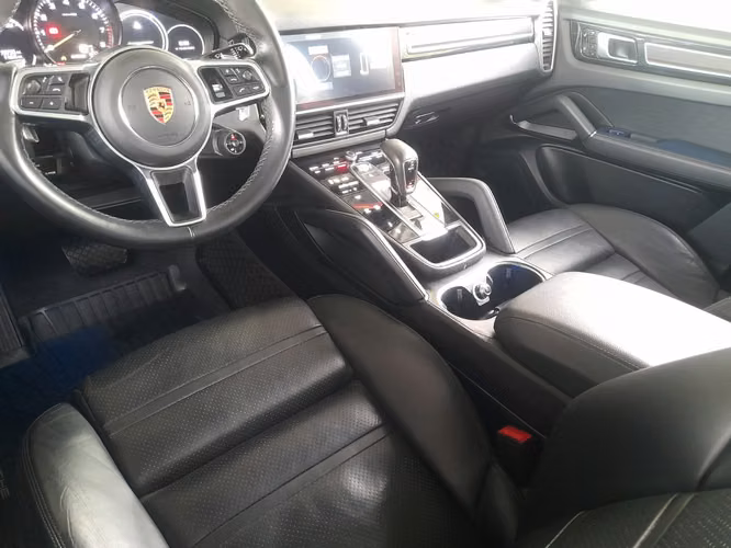 PORSCHE CAYENNE E-HYBRID - Imagen 14