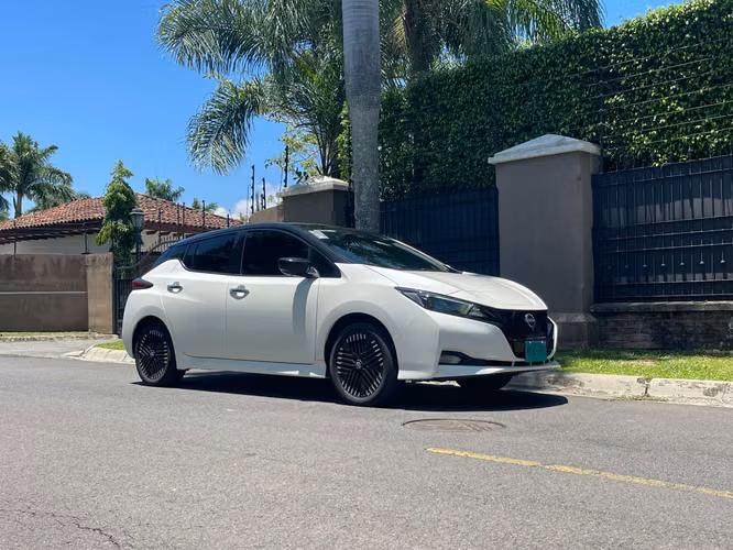 NISSAN LEAF - Imagen 9