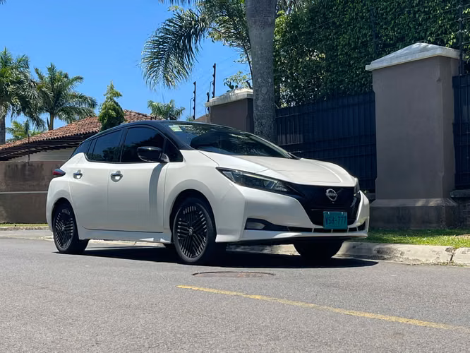 NISSAN LEAF - Imagen 6