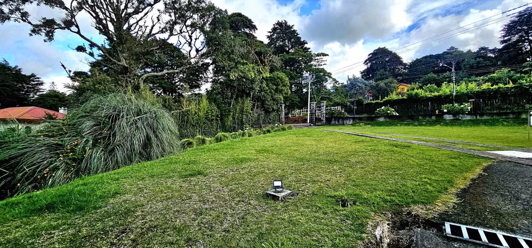 Venta de Casa en San Rafael de Heredia CASA INTELIGENTE.