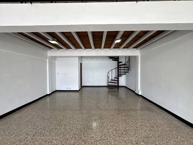 Alquiler Local Comercial en Cerca de Paseo Colón | Seguridad 24/7 - Imagen 9