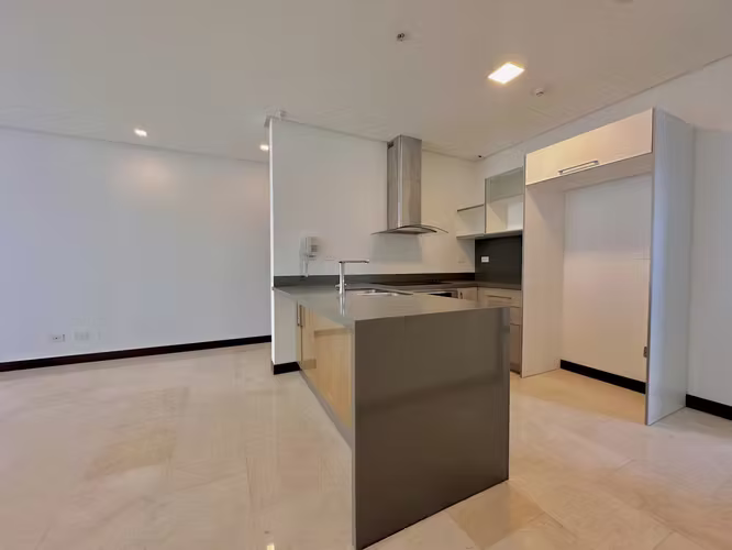 SE ALQUILA AMPLIO APARTAMENTO EN NUNCIATURA - Imagen 12