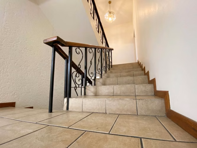 ALQUILER DE CASA EN ROHMOSER CON USO DE SUELO COMERCIAL - Imagen 16